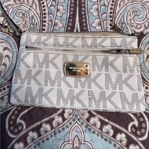Michael Kors MK logo Wristlet